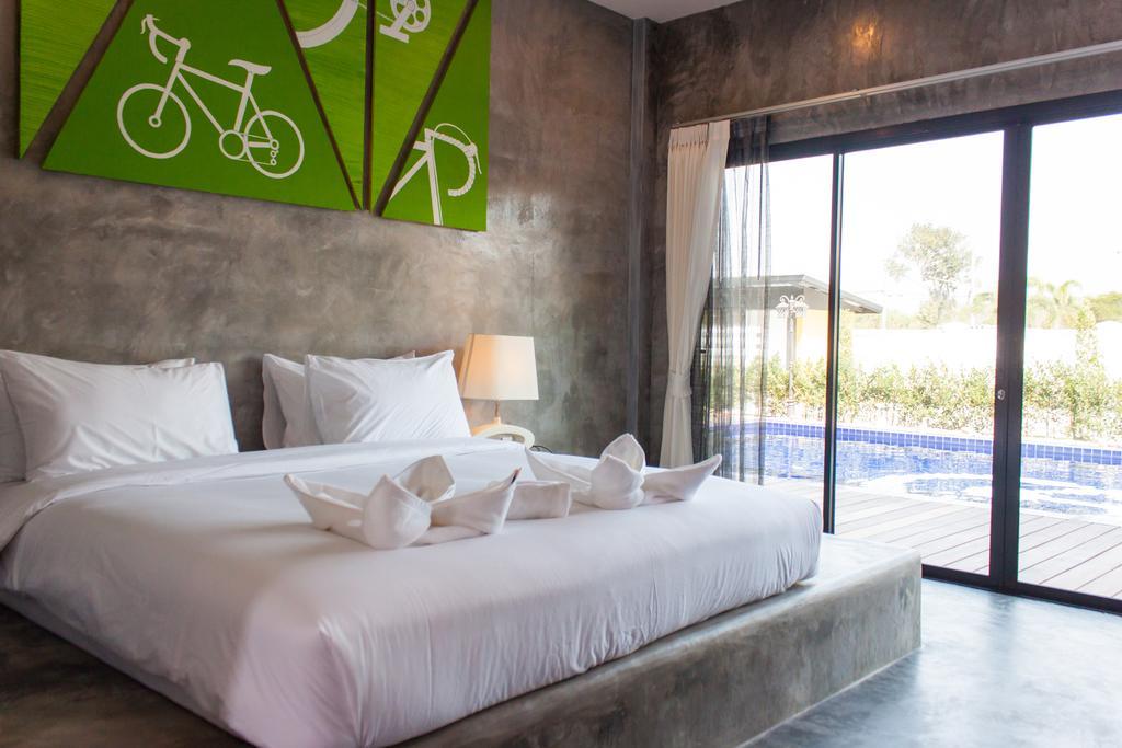 The Bike Loft Family Hostel HHQ Exterior foto