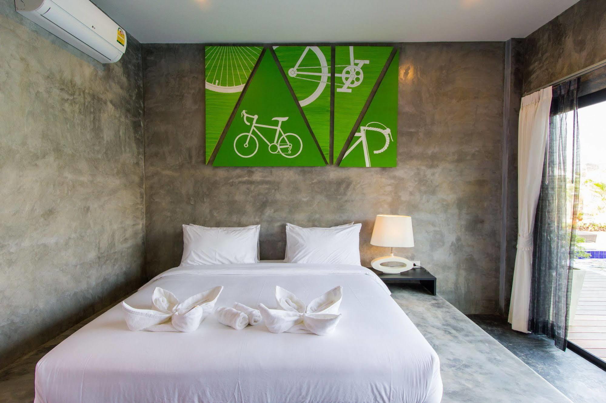 The Bike Loft Family Hostel HHQ Exterior foto