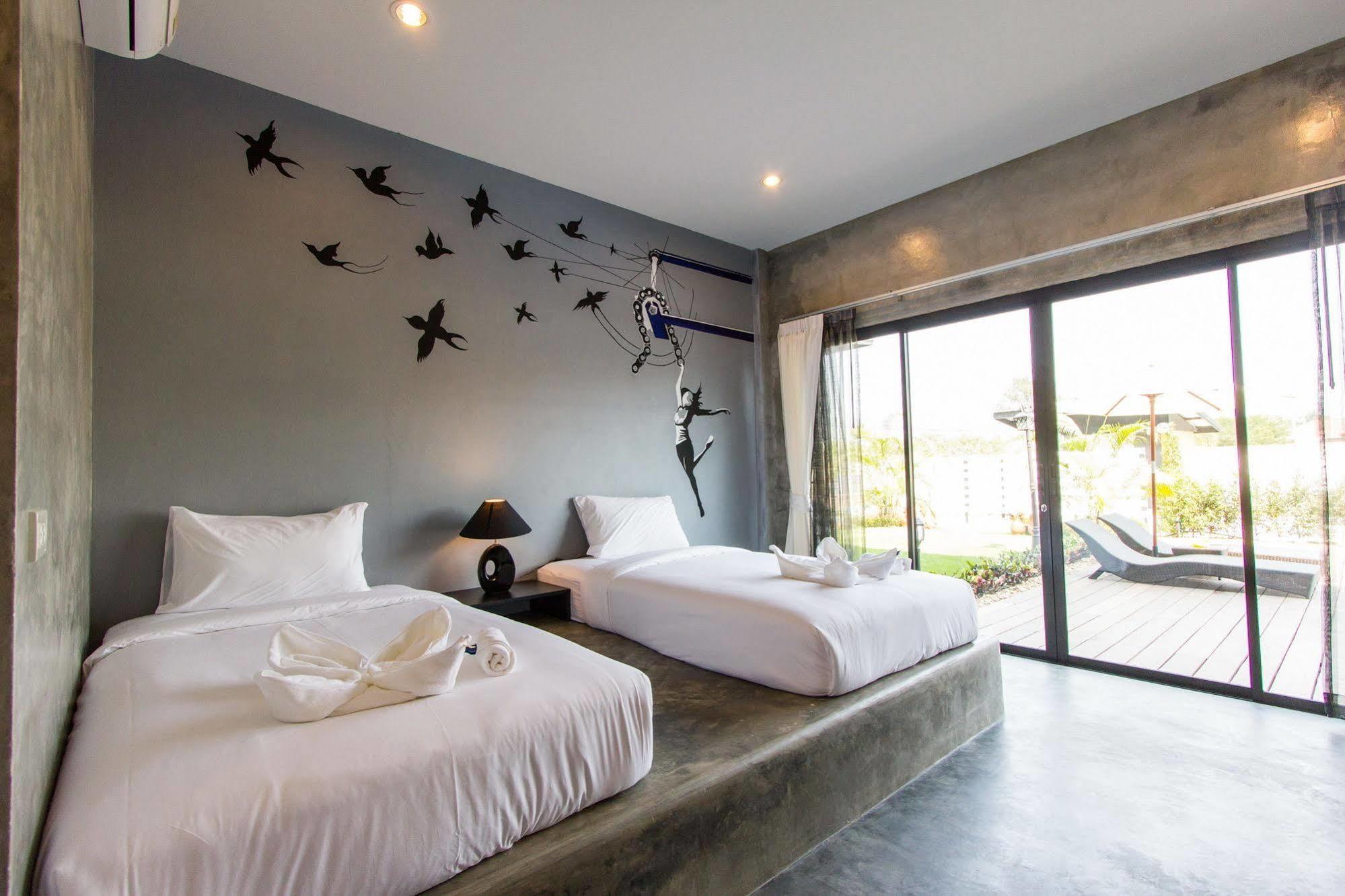 The Bike Loft Family Hostel HHQ Exterior foto